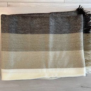 Winter Scarf - Grey/White